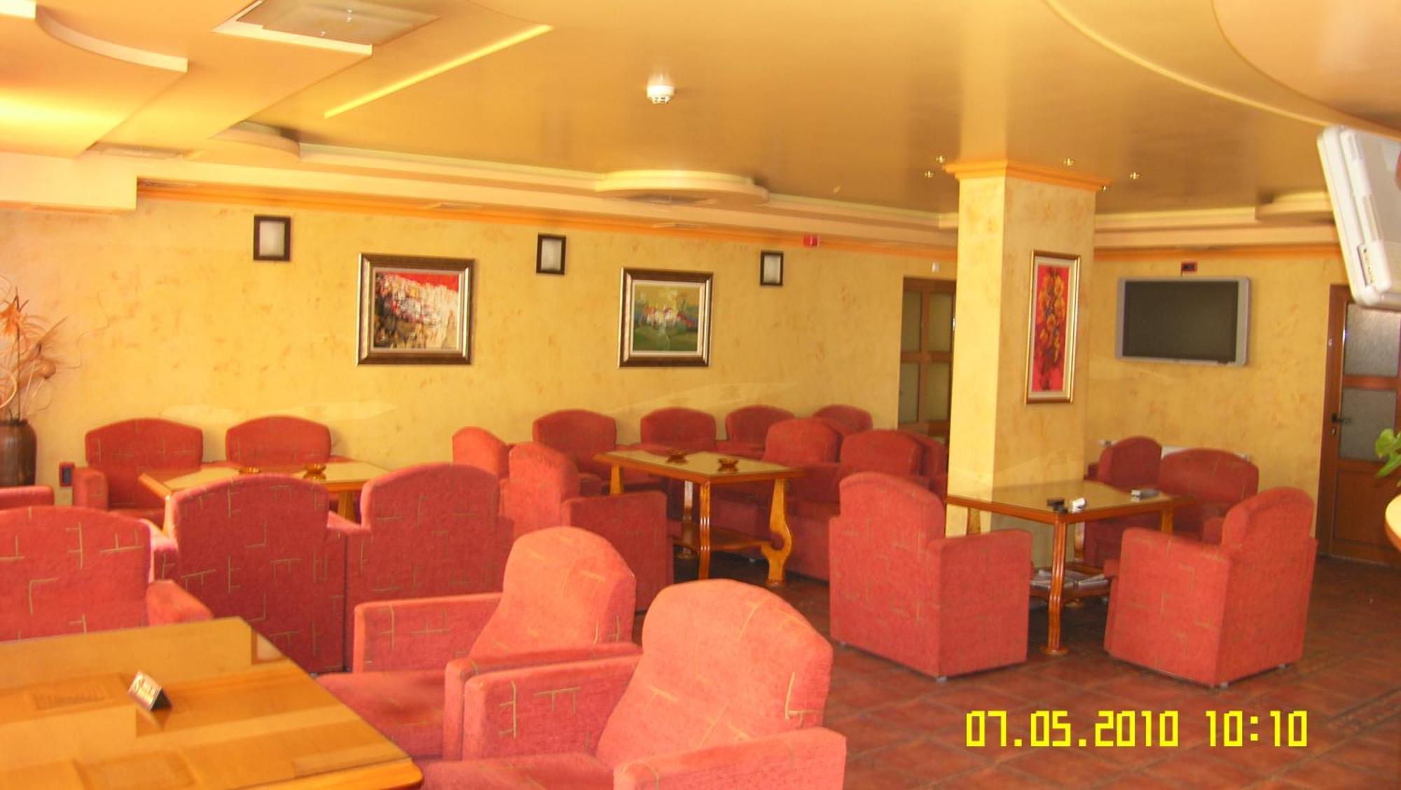 Family Hotel Silvestar Βελίκο Τίρνοβο Εξωτερικό φωτογραφία