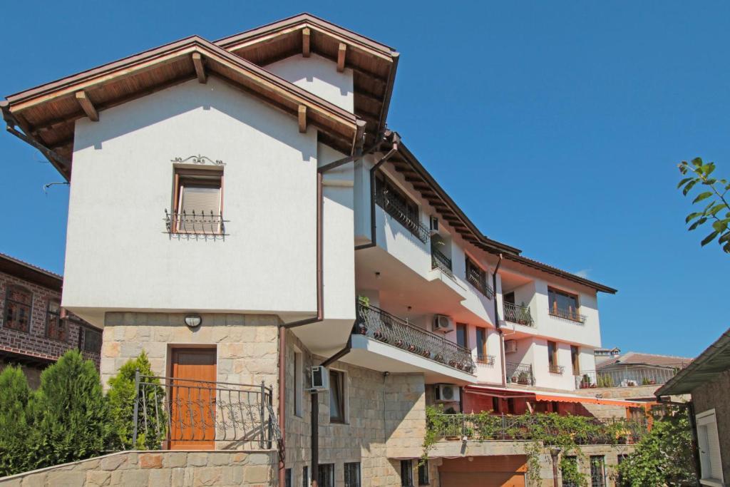 Family Hotel Silvestar Βελίκο Τίρνοβο Εξωτερικό φωτογραφία